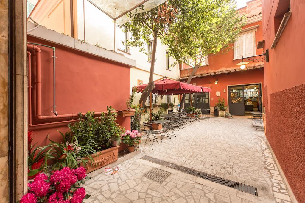 Bistrot - St.John In Lateran Roma Quarto foto